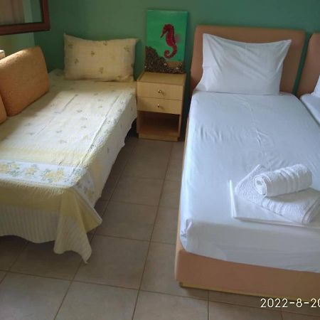 Roula Rooms Stratonion Luaran gambar