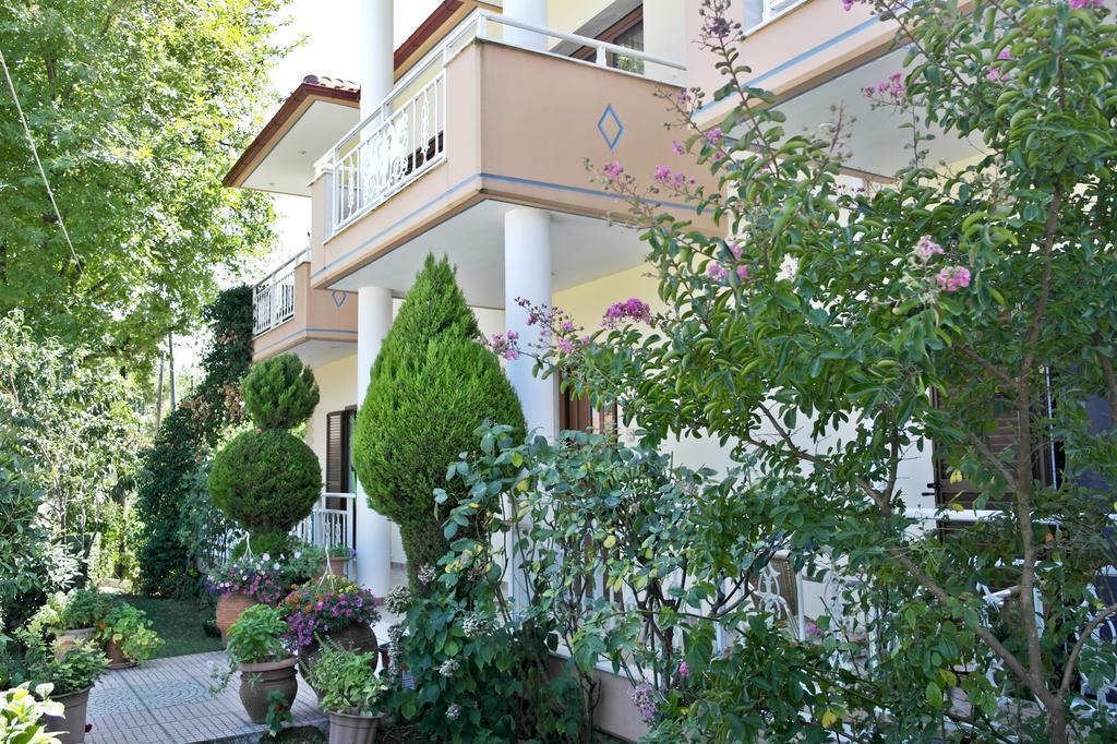Roula Rooms Stratonion Luaran gambar