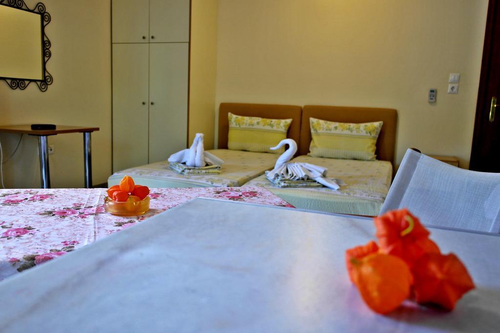 Roula Rooms Stratonion Luaran gambar