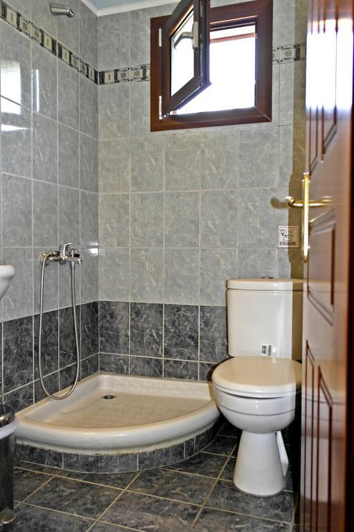 Roula Rooms Stratonion Luaran gambar